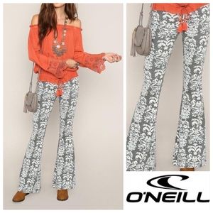 🆕O'NEILL MAISEY GREY FLARE PANTS